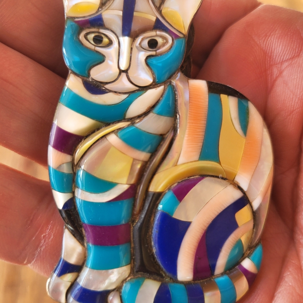 Sterling silver Bolo. Beautiful Turquoise stone cat.